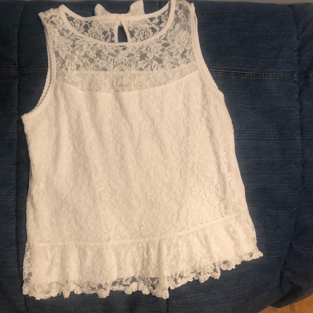 Abercrombie  & Fitch sz M white lace top